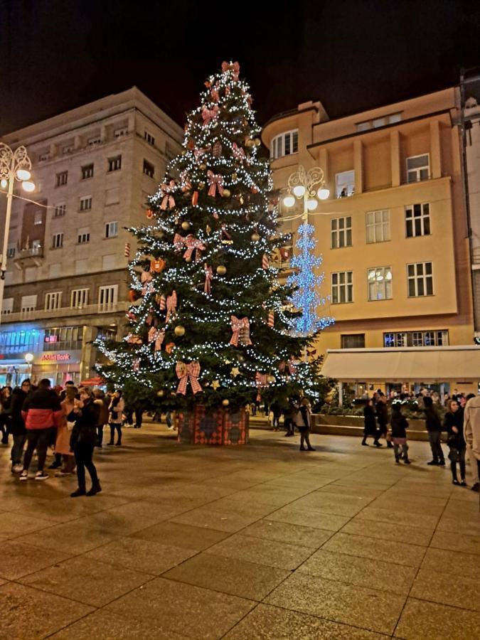 Carobni Pogled Zagreb Villa Bagian luar foto