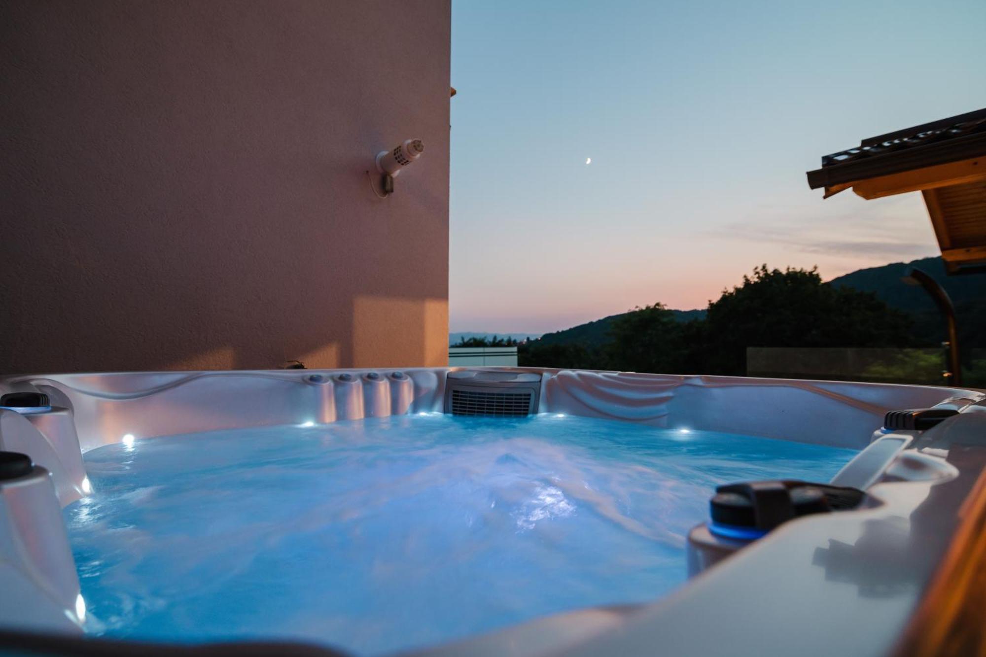 Carobni Pogled Zagreb Villa Bagian luar foto