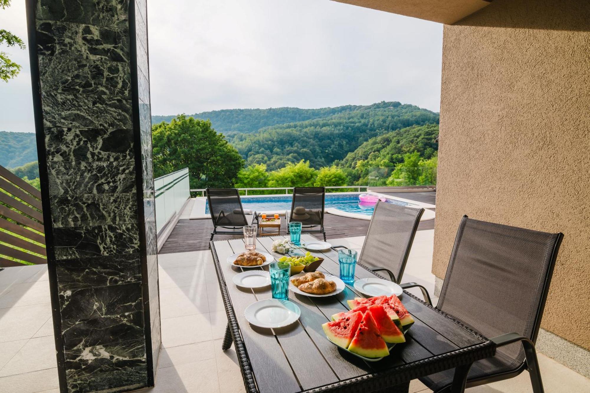 Carobni Pogled Zagreb Villa Bagian luar foto