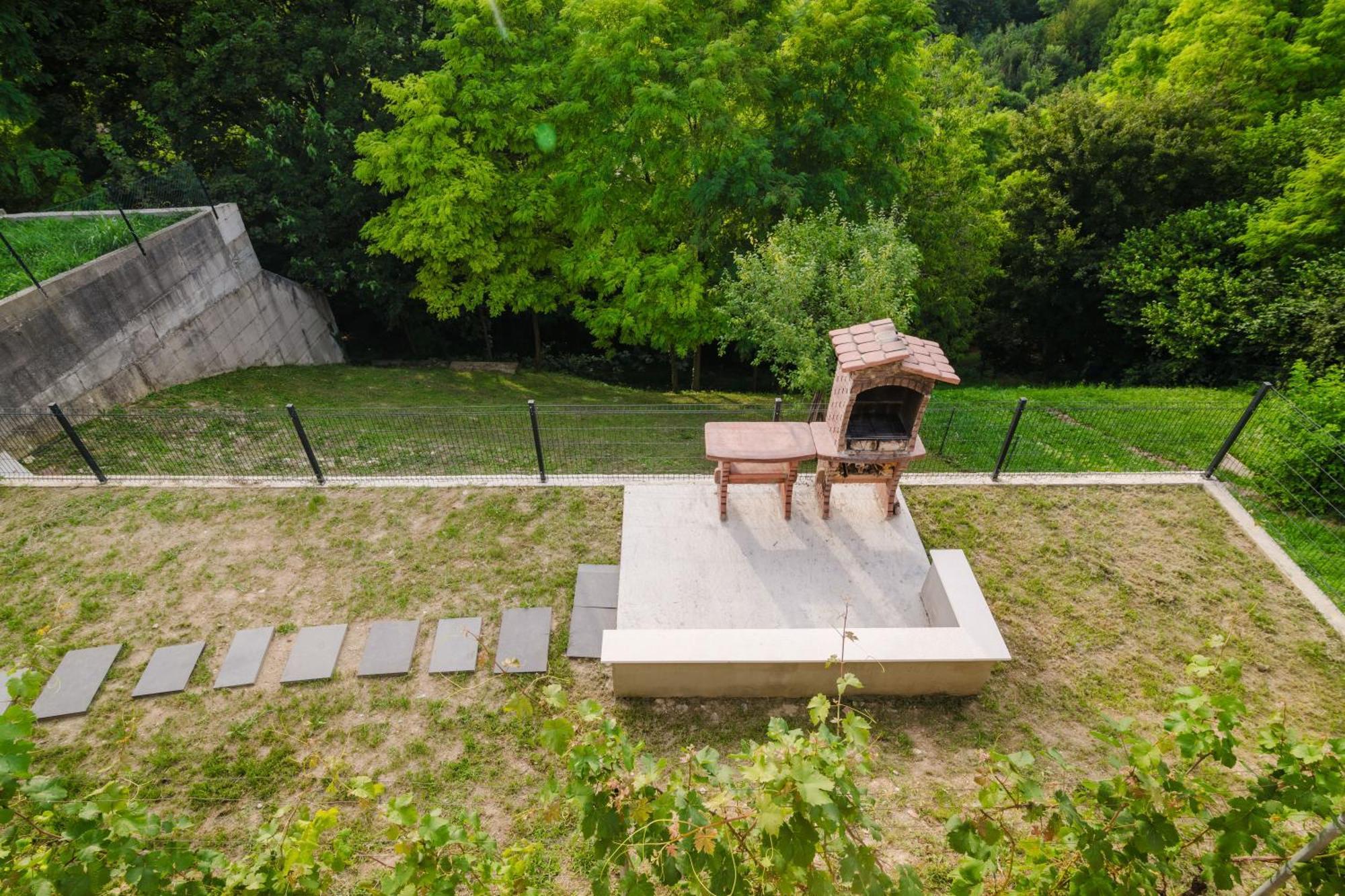 Carobni Pogled Zagreb Villa Bagian luar foto