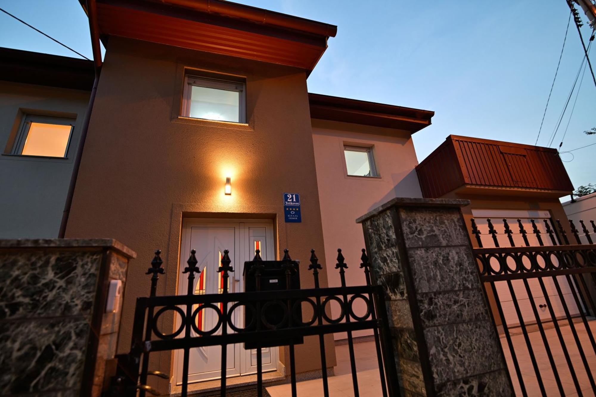 Carobni Pogled Zagreb Villa Bagian luar foto